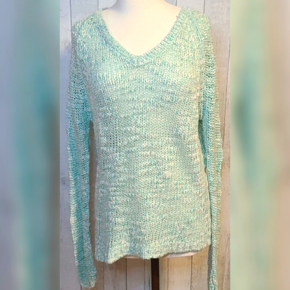Soft V-neck Sweater in Mint Green & White from Aeropostale